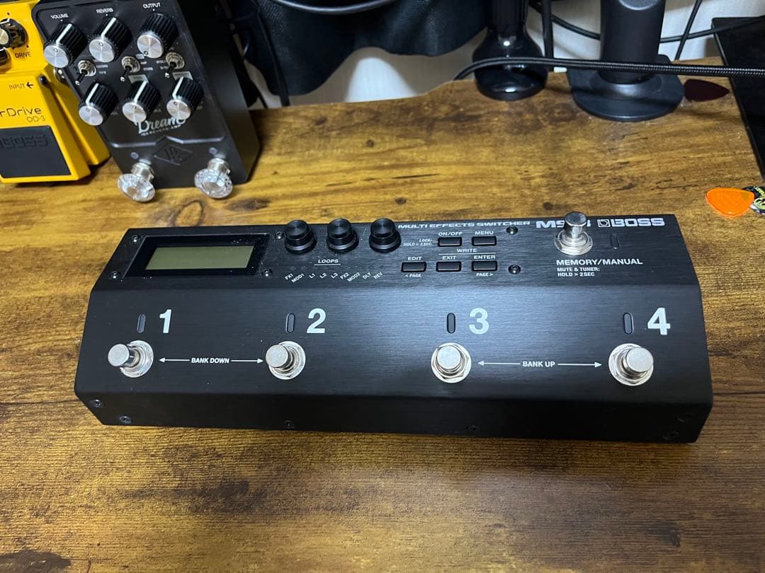 ギター BOSS MS3
