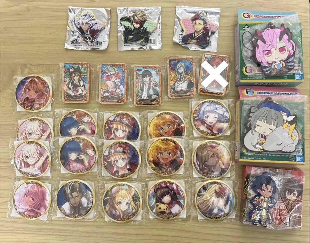 白猫プロジェクト　缶バッジ　ラバーストラップ　ラバスト　コロプラ