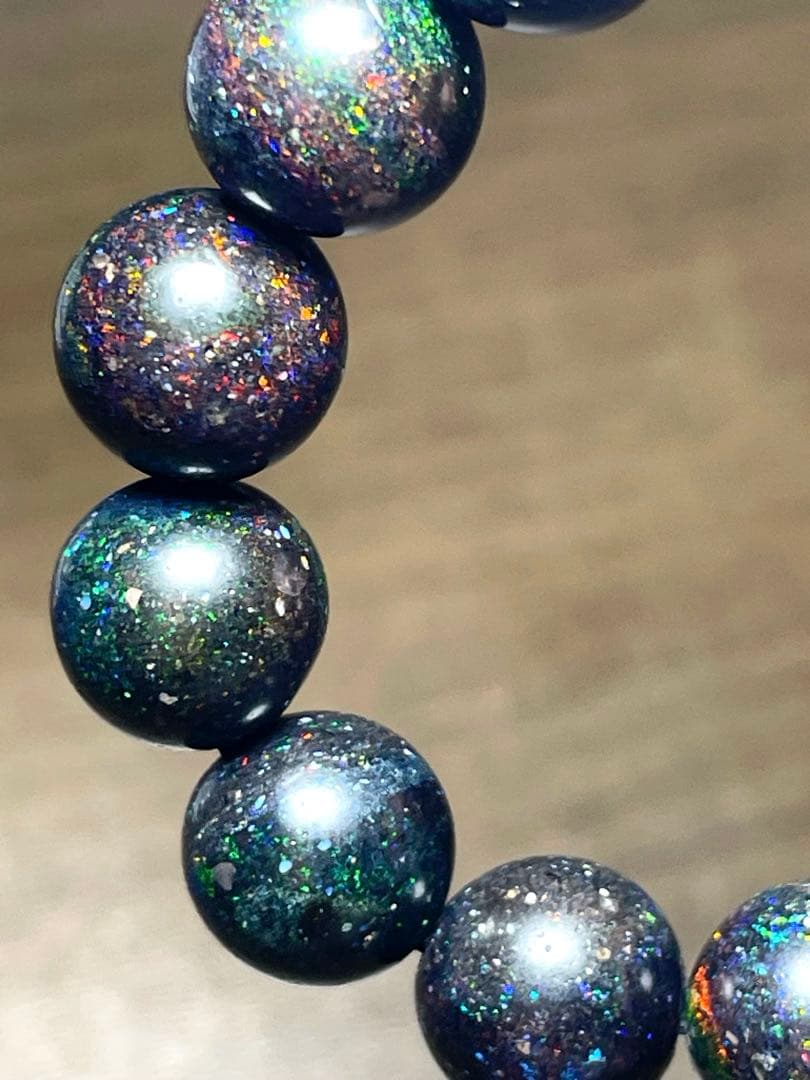 【新入荷】超高品質　ブラックマトリックスオパールブレス9.3㎜（新品未使用）虹色