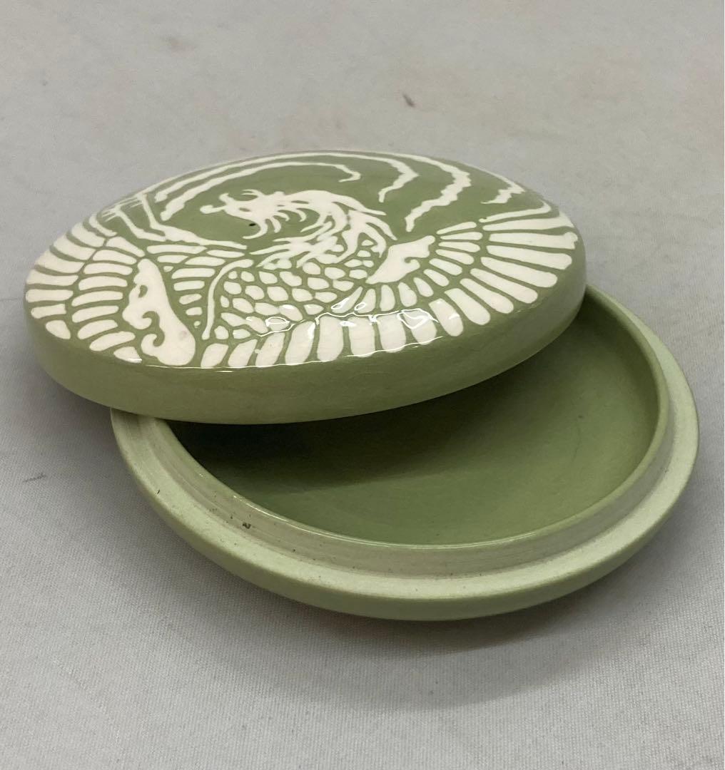 B158s  錦光山造  薄緑地白鳳凰図 香合   京焼　香道具　茶道具　箱無し