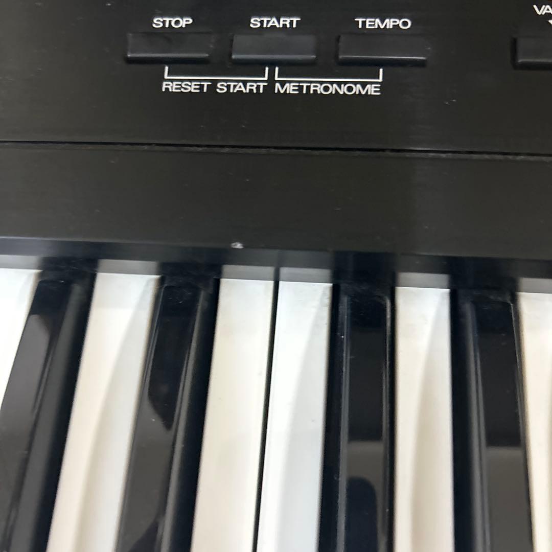 Roland D-10 シンセサイザー スタンド付き　値下げ中！！！