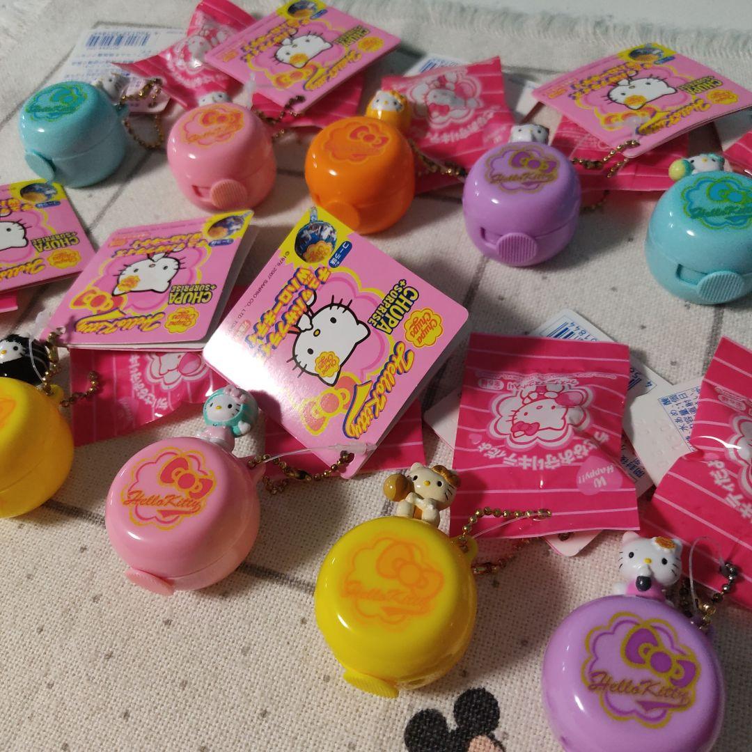 チュッパサプライズ　ハローキティ　ファスナーマスコット　2007年　10種セット