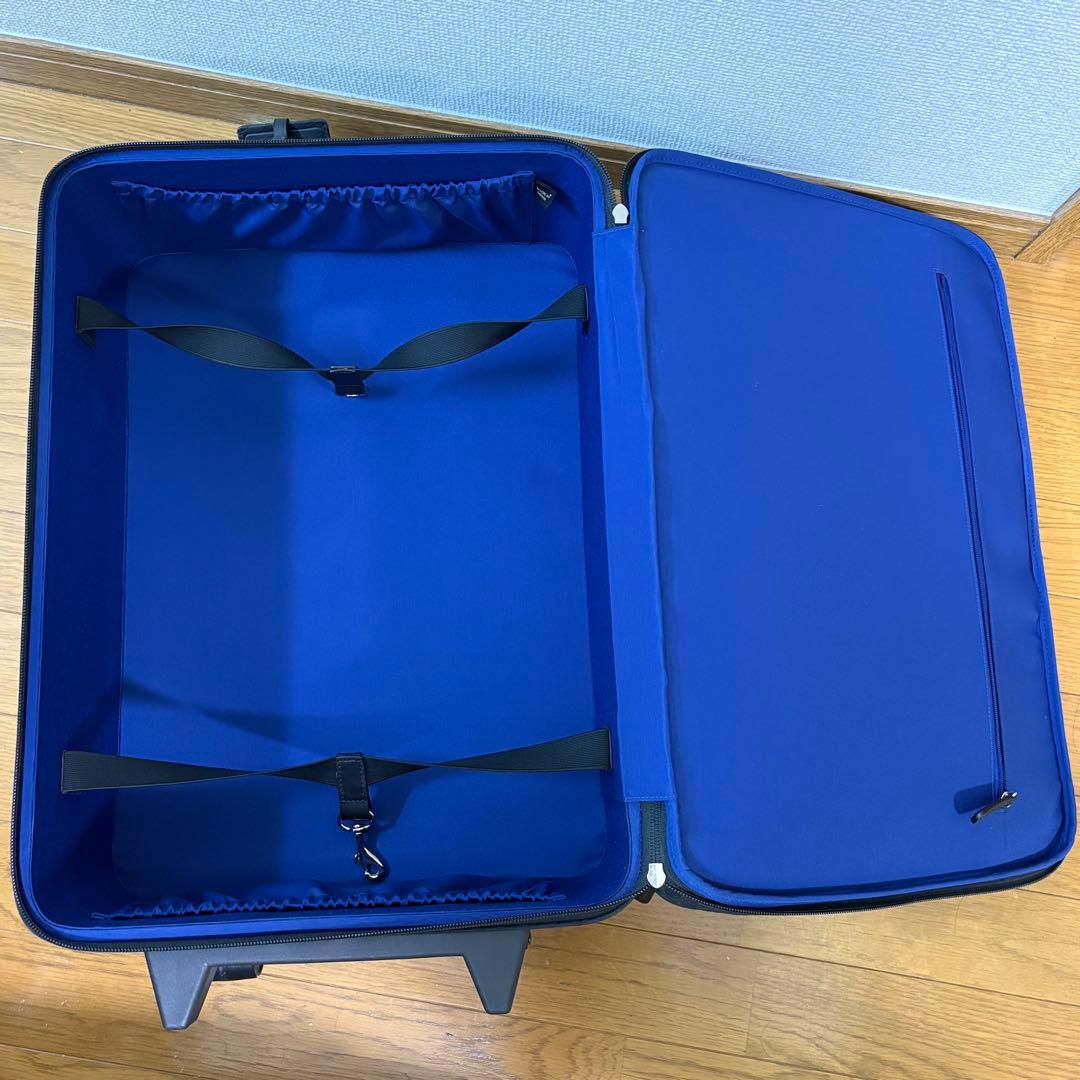 美品 コーチ キャリーケース スーツケース トラベルバッグ シグネチャー 黒