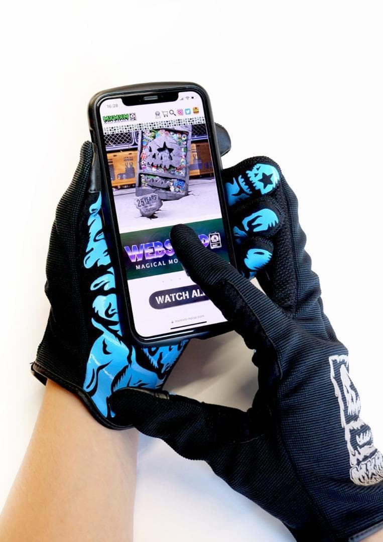 新品　サンタクルーズ x MxMxM スクリーミングハンドグローブ　黒青