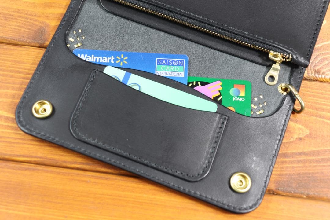 【即納商品】フラワー　スタッズロングウォレット