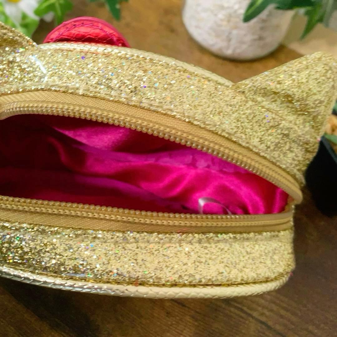 【新品未使用】ハローキティ　キラキラ　ゴールドポーチ☆Vivitix☆ タグ付き