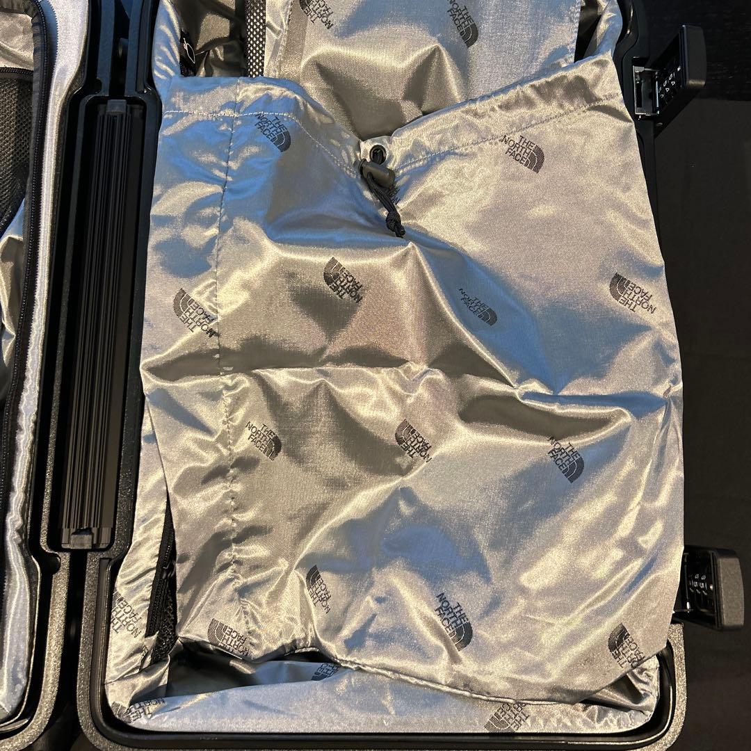 【THE NORTH FACE】キャリーケース（ブラック）