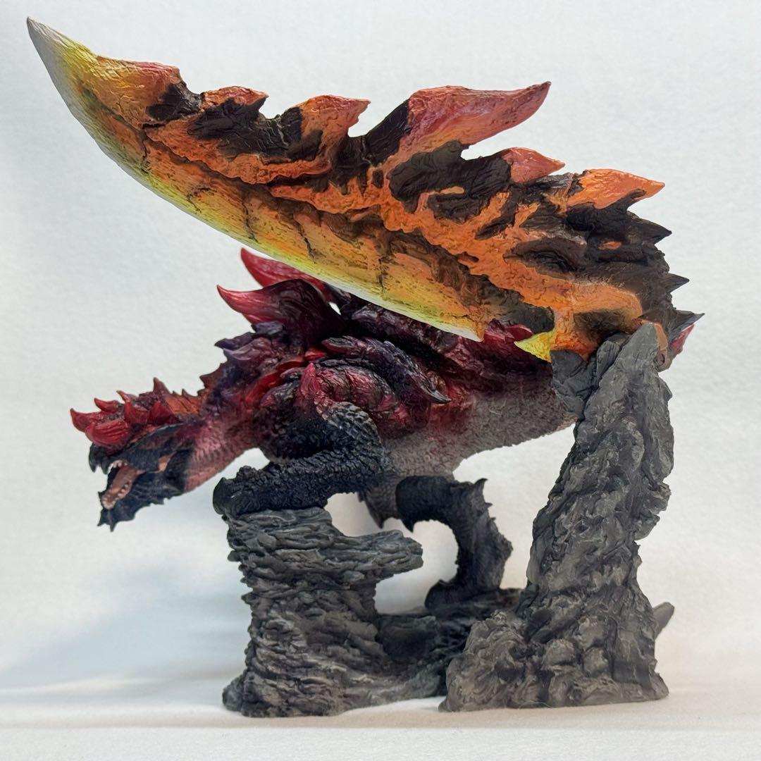 モンスターハンター　フィギュアビルダー クリエイターズモデル 燼滅刃ディノバルド