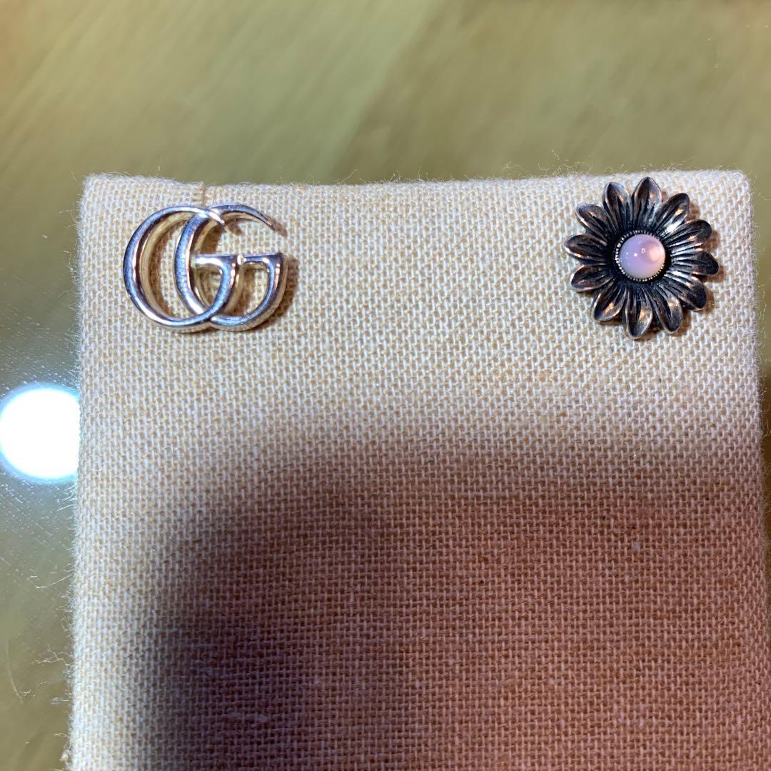 GUCCI GGロゴ 花モチーフ ピアス