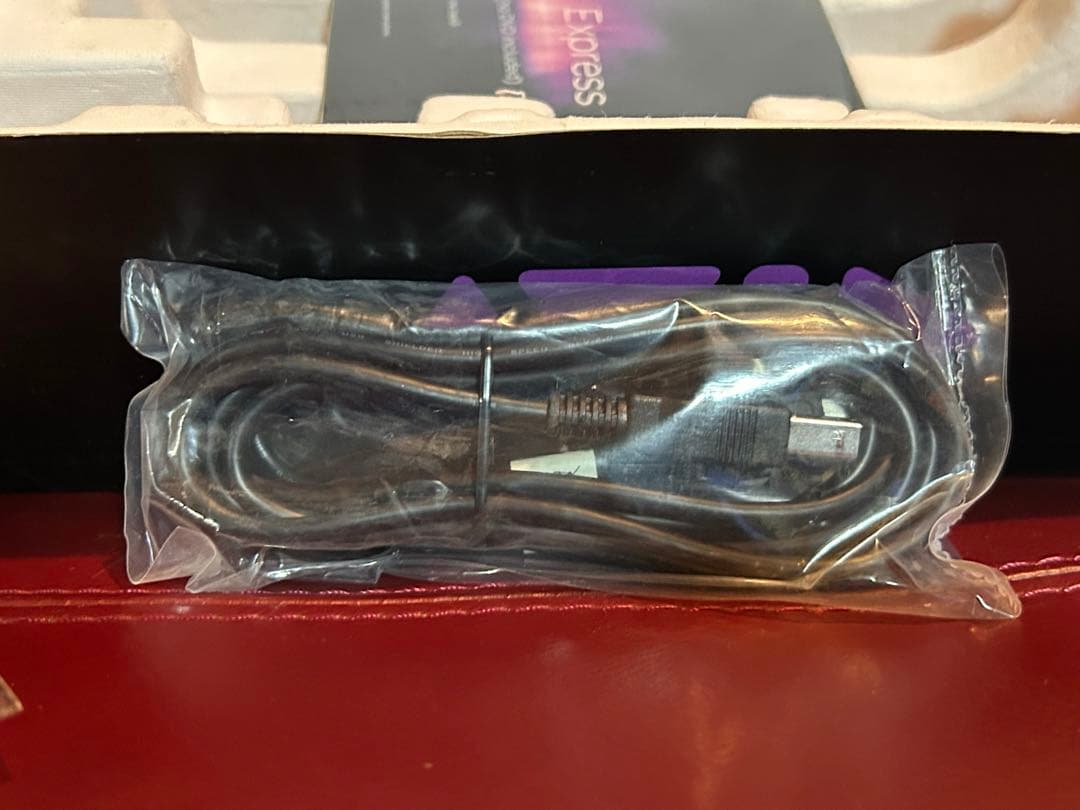 新品に近い Avid Mbox 4x4オーディオインターフェイス 動作確認済み