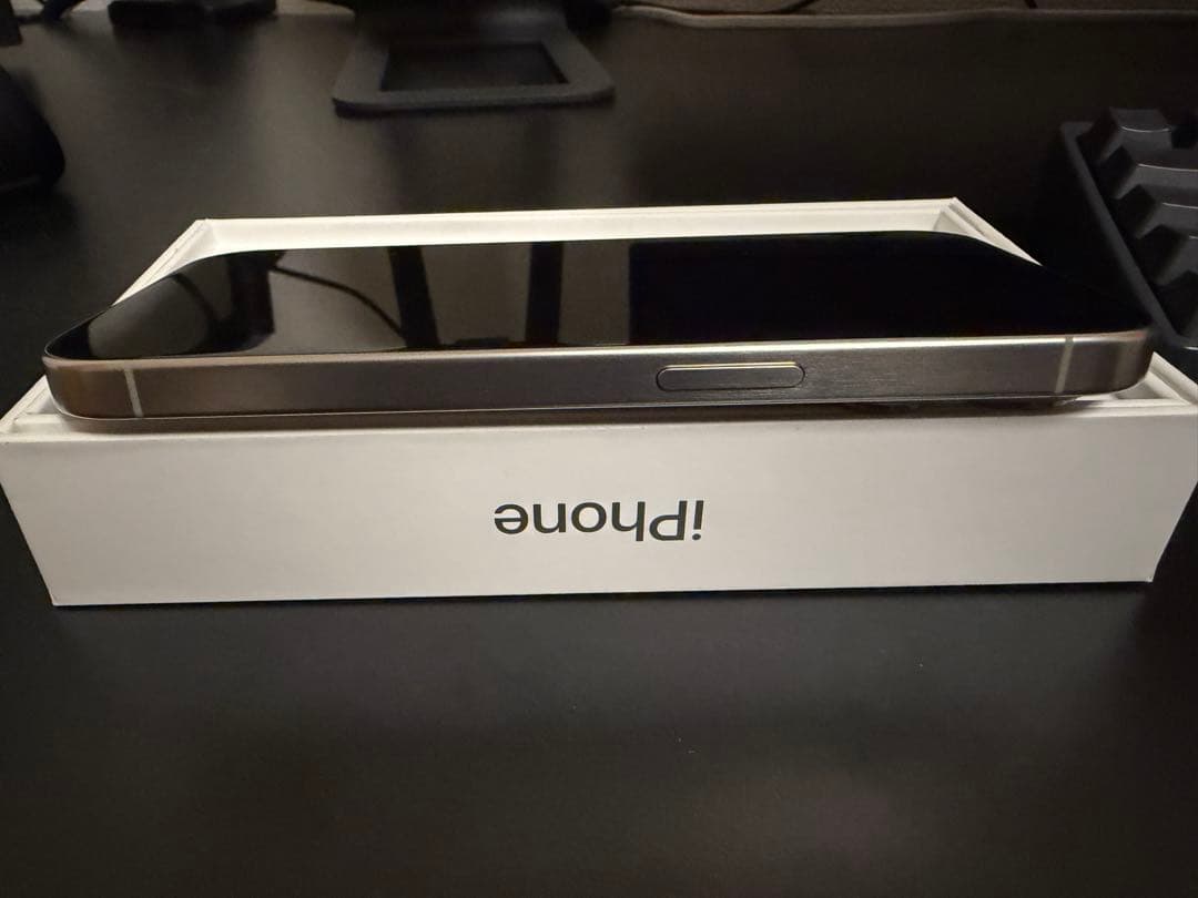 iPhone15 Pro 256GB 本体　SIMフリー