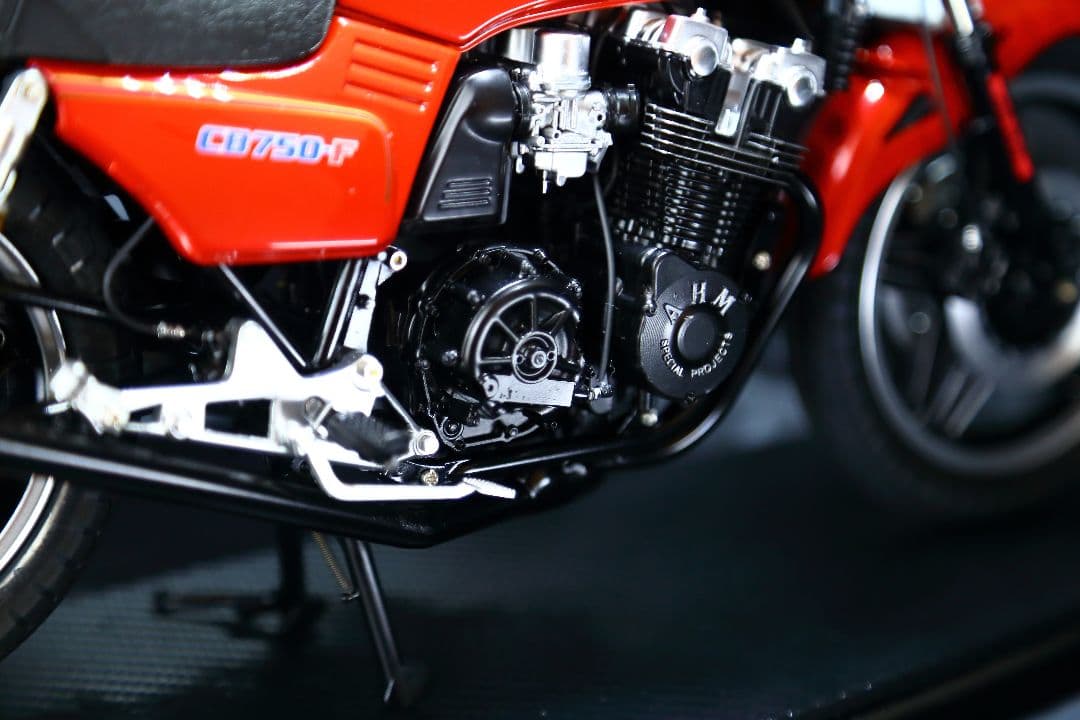 タミヤ1/6 HONDA CB750Fバリバリ伝説巨摩郡仕様　プラモデル完成品