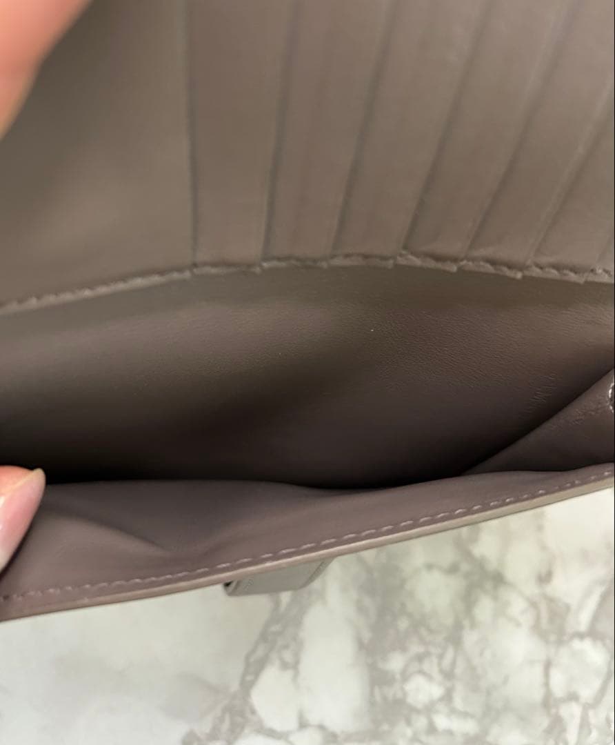CELINE セリーヌ ミディアムストラップ 二つ折り財布 グレージュ