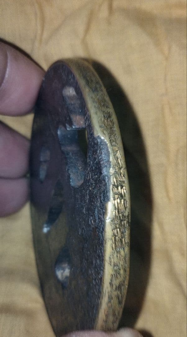 鉄鍔　鐔　(武州住正吉　茄子透かし)　江戸時代　覆輪