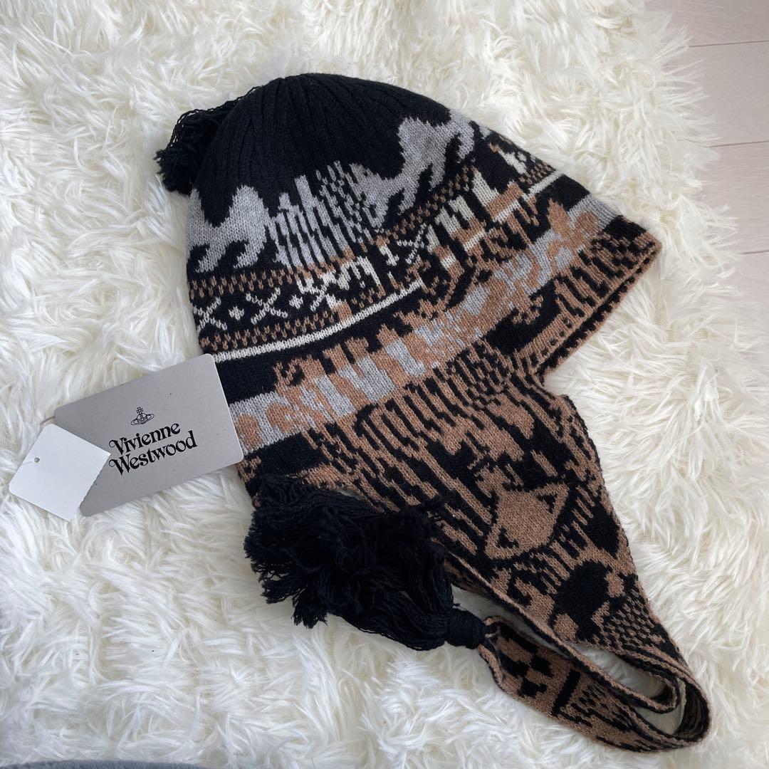 Vivienne Westwood ポンポン付きニット帽
