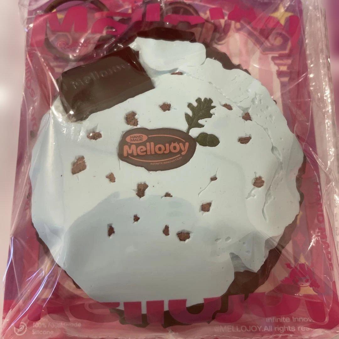 匿名配送！mellojoyスクイーズ カップケーキか？チョコミント雲 ミントキス
