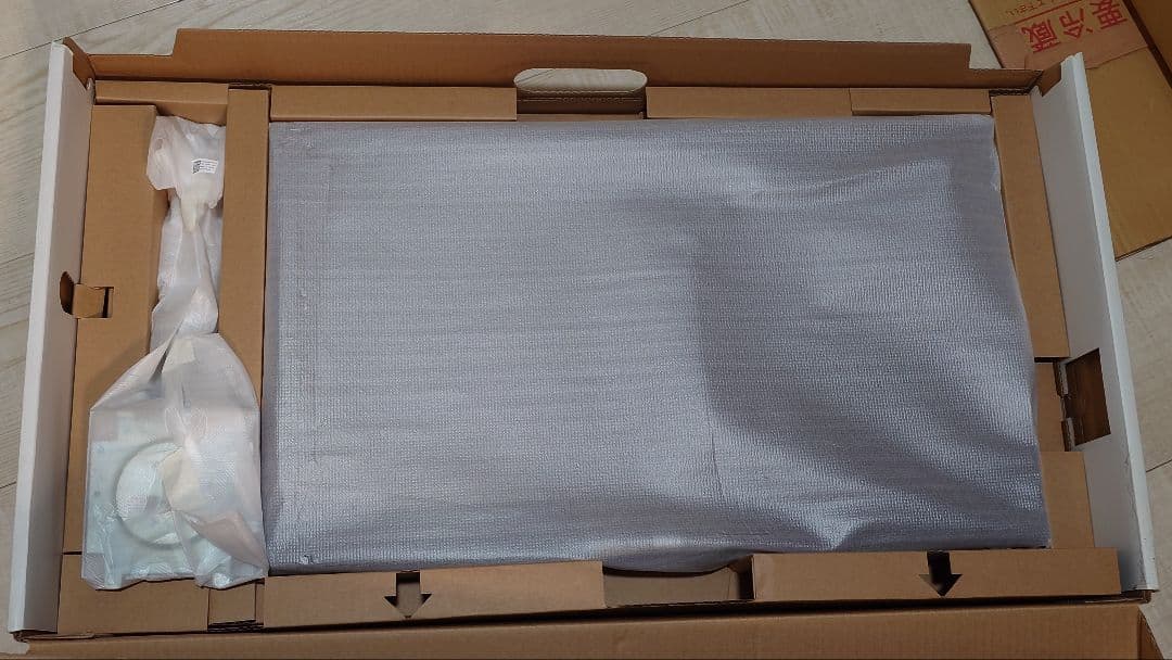 4Kモニター（Dell S2721QS）