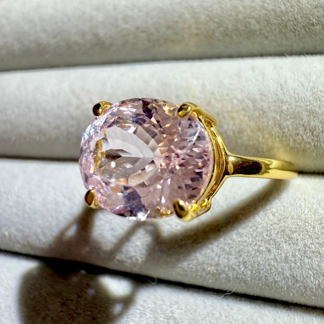 k18gp クンツァイト　オーバル　ファセットカット　フリーサイズリング　大粒