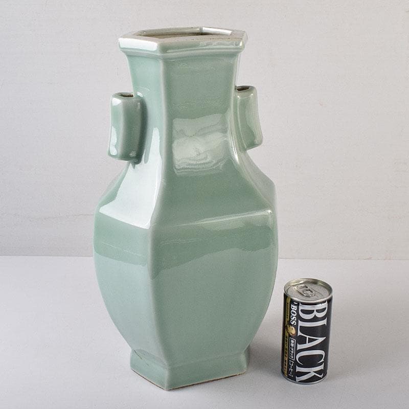 中国　大清康煕年製款　粉青釉　双貫耳瓶　V　R8510H