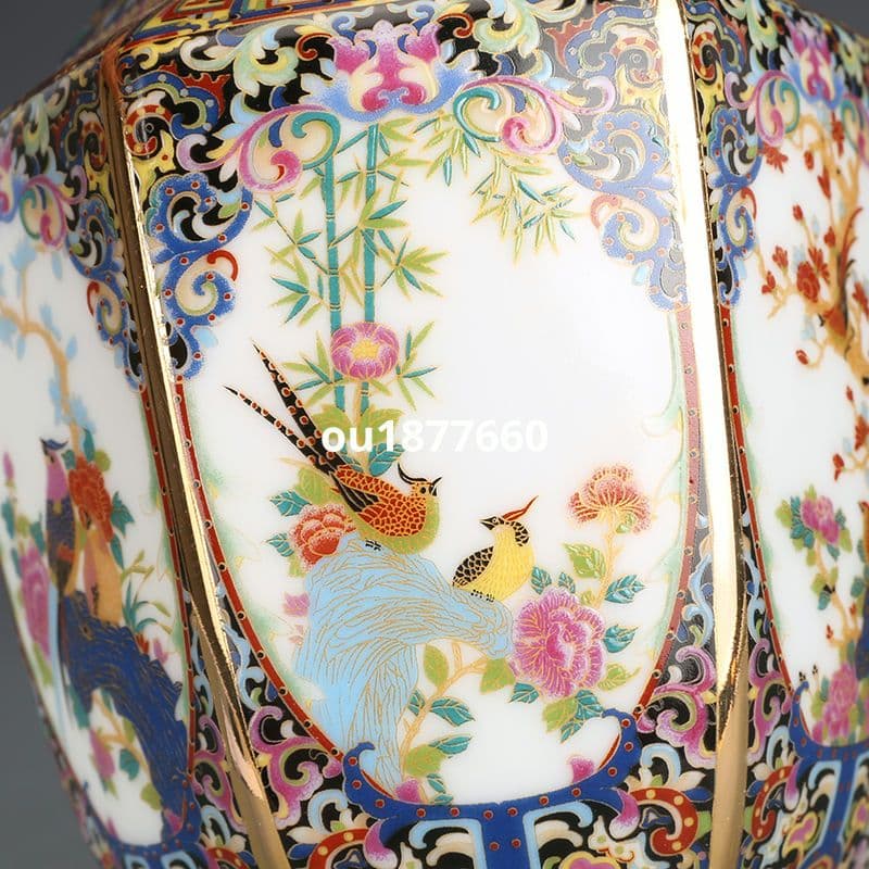 景徳鎮 陶磁器 乾隆琺瑯彩六方瓶 装飾品 現代工芸品 美術品 置物