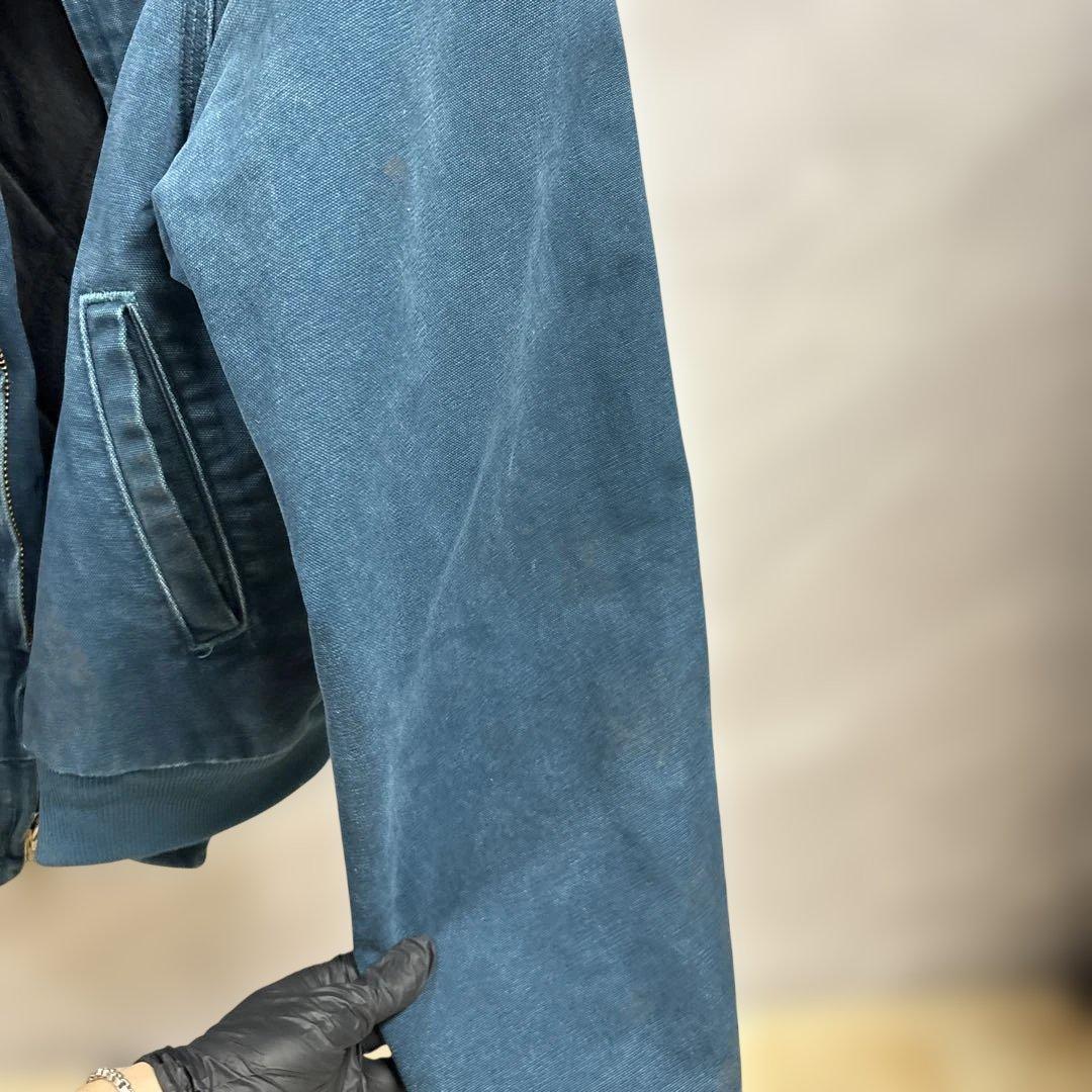 カーハートダークブルー ジャケット