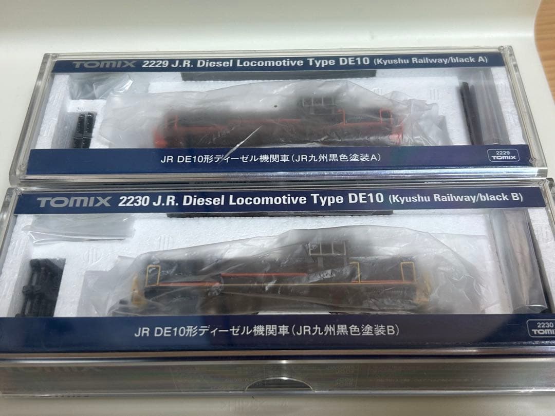 Nゲージ　TOMIX 2229 2230 DE10 JR九州黒色塗装　A B