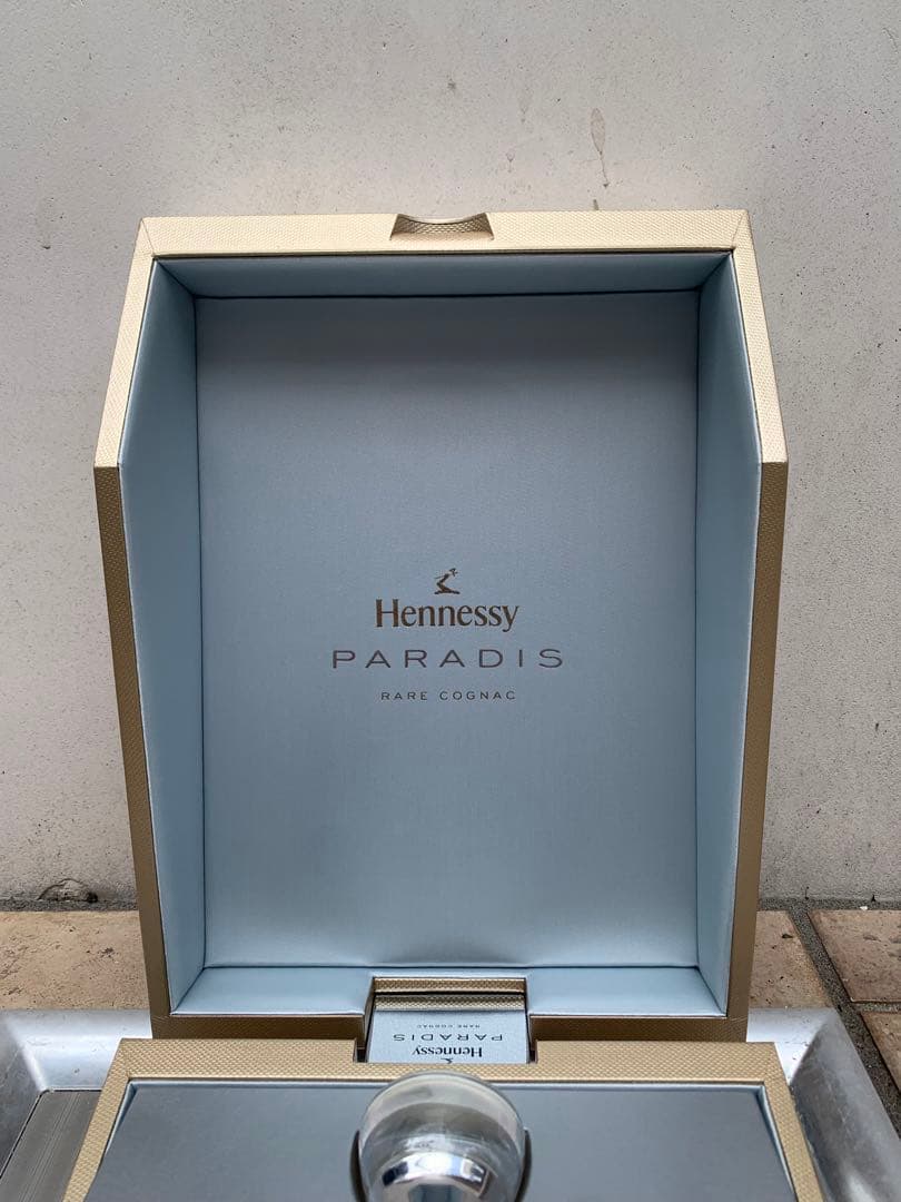 ヘネシー パラディ 700ml – コニャック – 箱付き