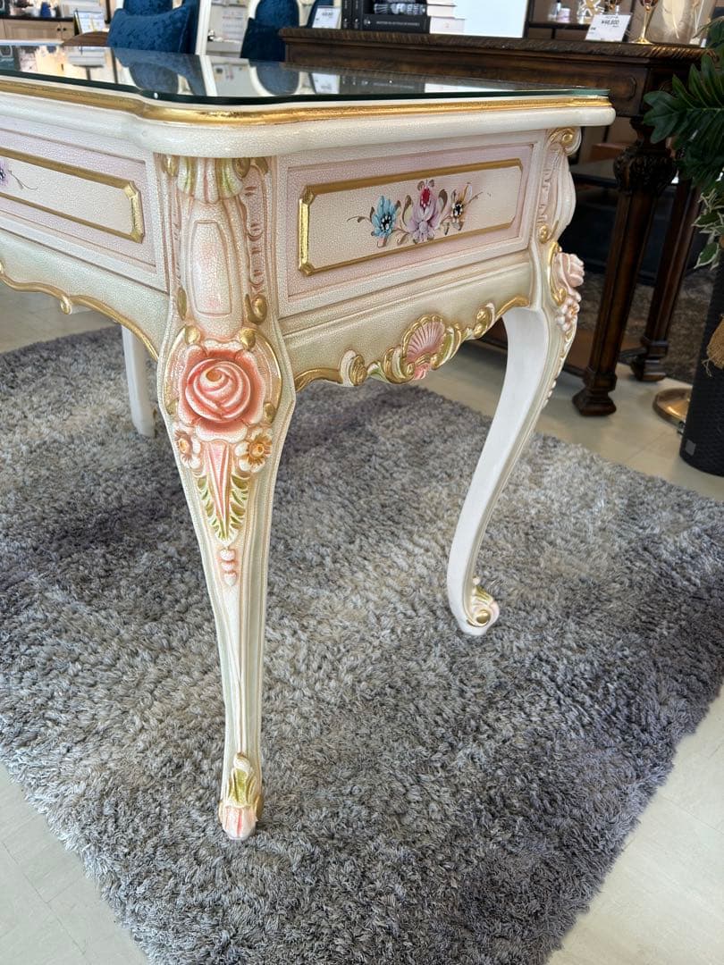ロココ調　エレガントな猫足コンソールテーブル