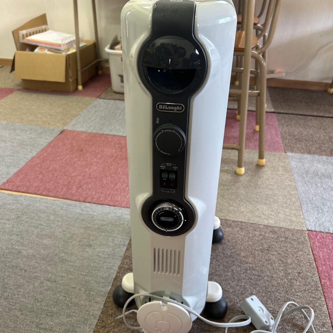 DeLonghi オイルヒーター タワー型 500W