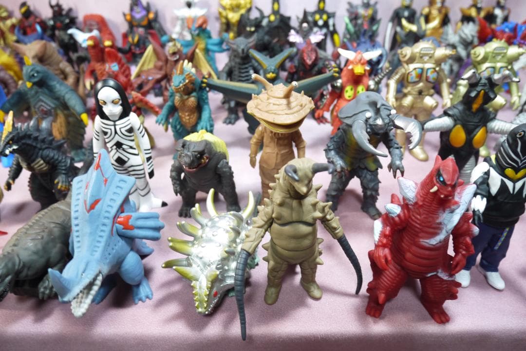 ウルトラ怪獣シリーズ500　怪獣ソフビ　86体セット