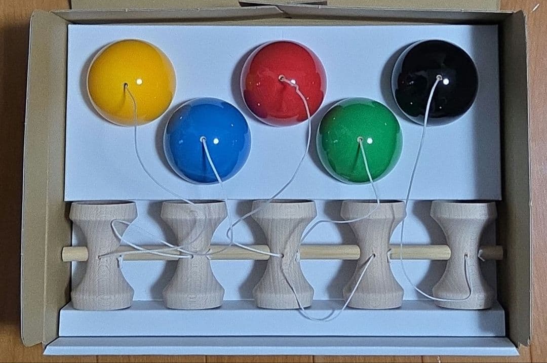 5連けん玉大皿 (カラー)