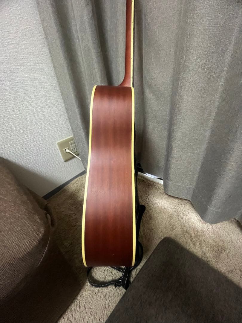 Elioth アコースティックギター