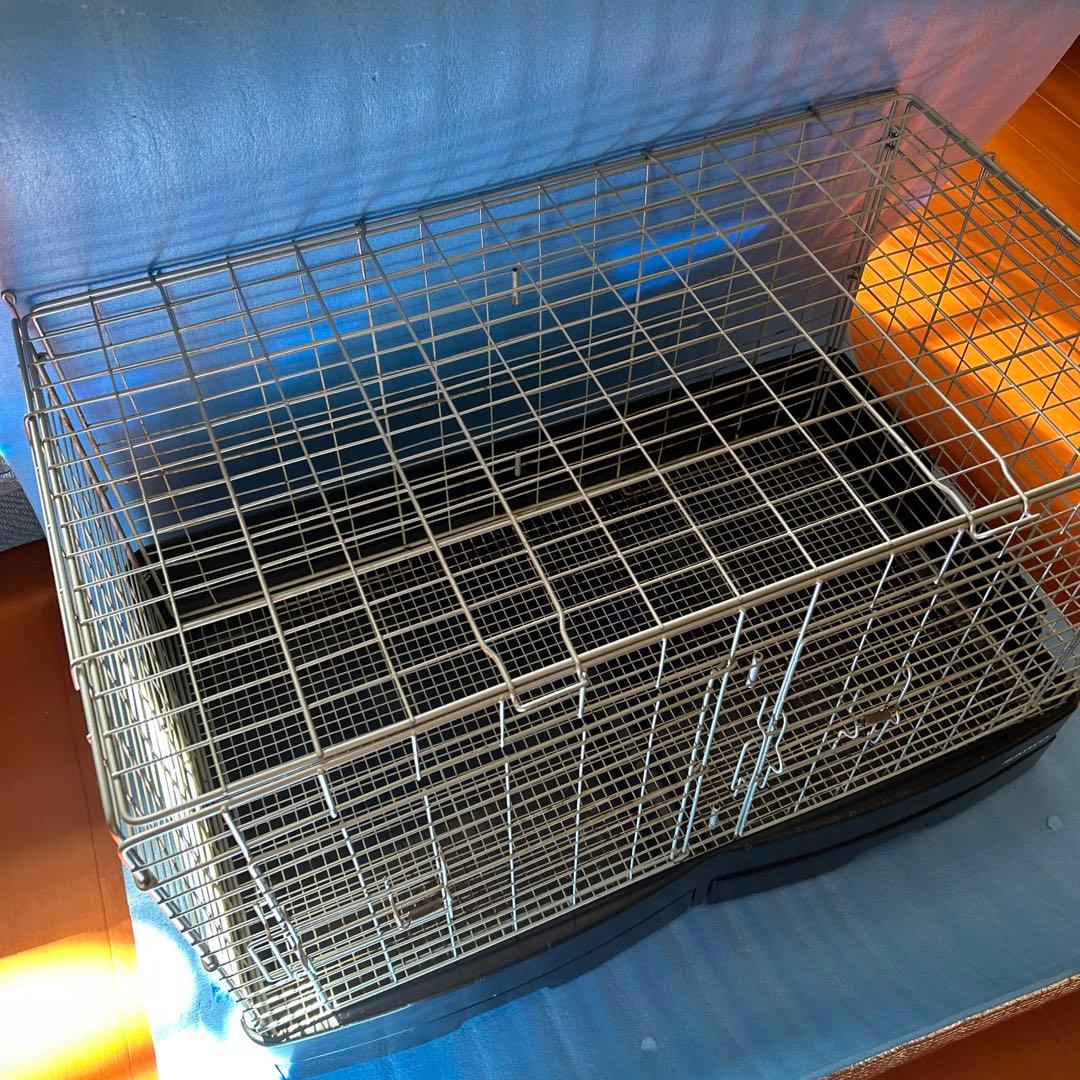 サンコーイージーホーム80 小動物中型金属ケージ 黒色底板キャスター付き