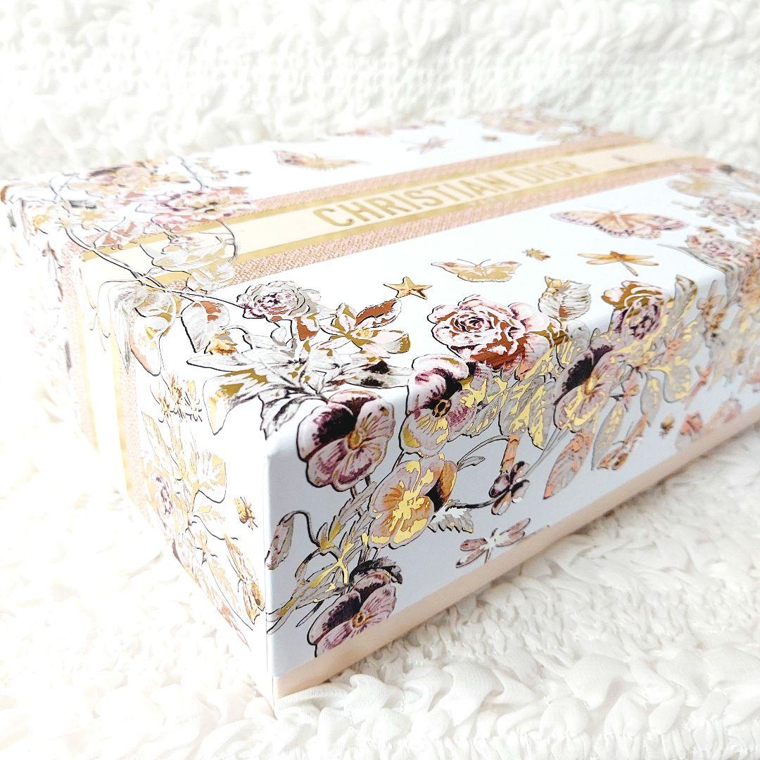 DIOR ディオール　マザーズデイ　ポーチ　&ボックス　ノベルティ　母の日