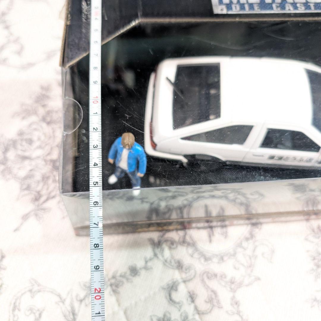 イニシャルD　藤原とうふ店　トレノ AE86 ミニカー　フィギュアセット　人気