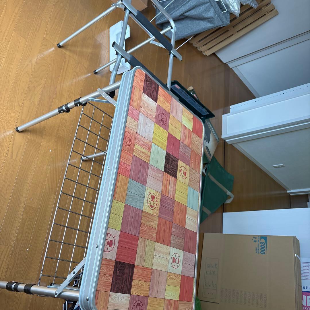 Coleman テーブルとコールマンツーバーナーのセット