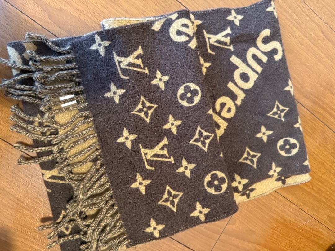 Louis Vuitton Supreme マフラー