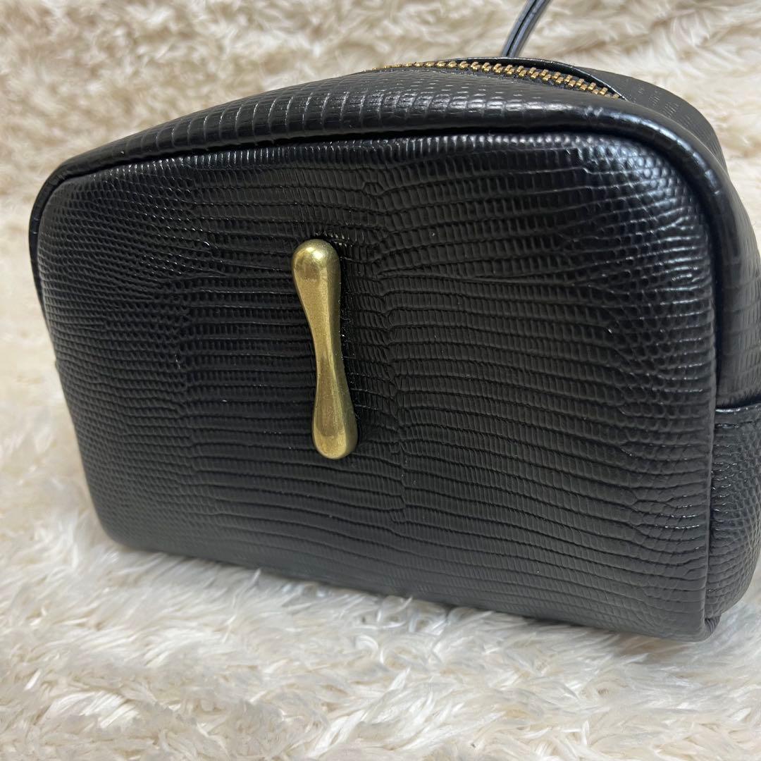 【美品】トフアンドロードストーン　ショルダーバッグ　リザード　型押し　黒