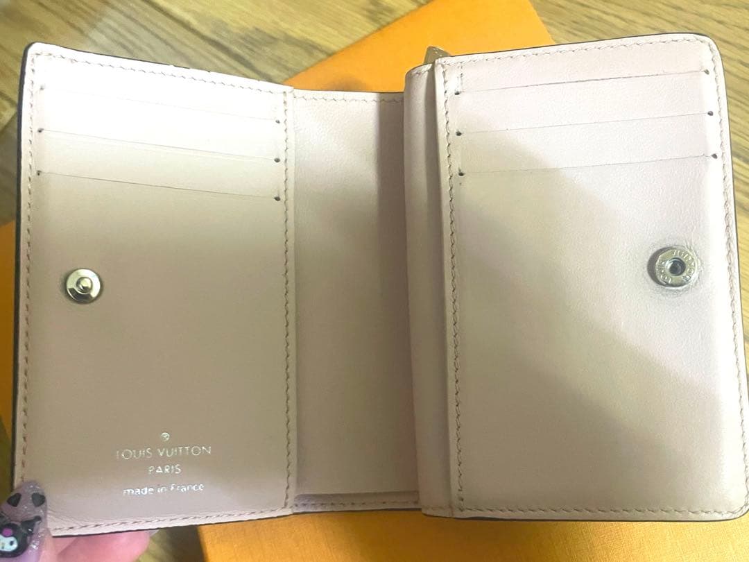LOUIS VUITTON ポルトフォイユクレア マヒナ