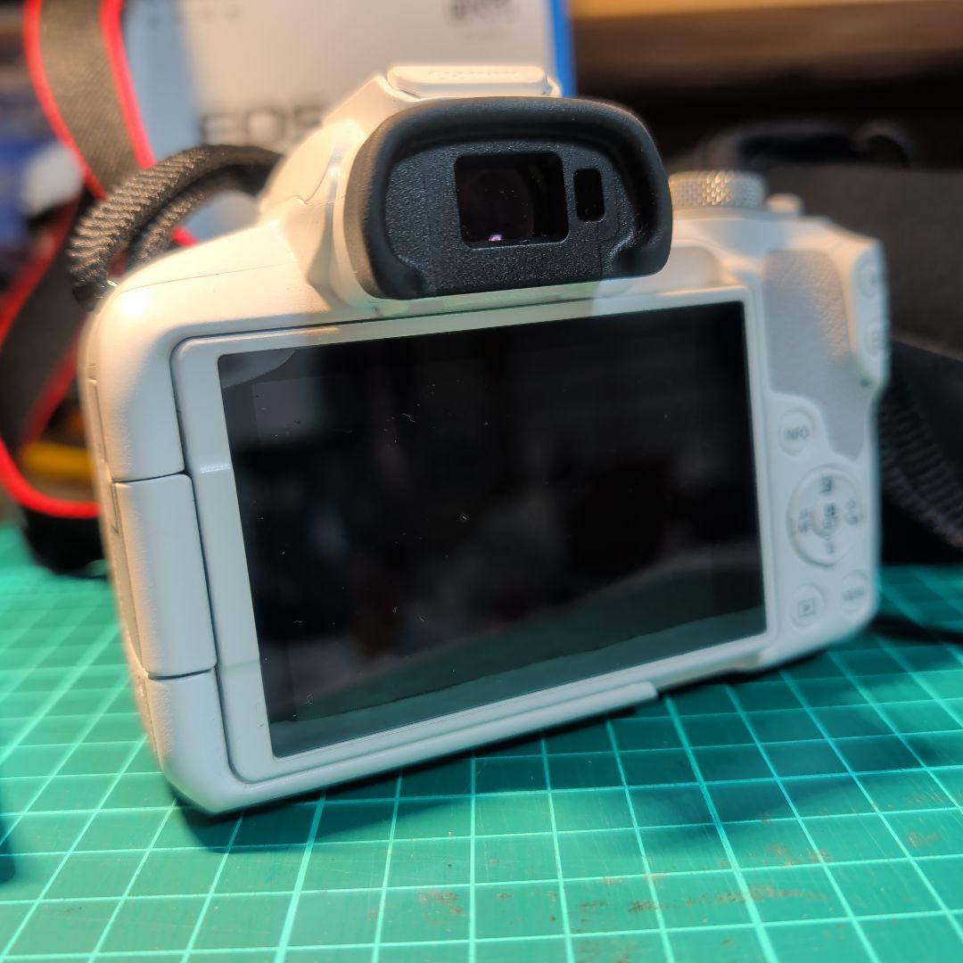 Canon EOS R50 ミラーレスカメラ