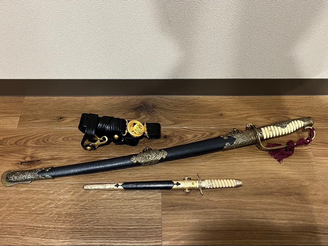 本日限定★旧日本軍　鮫皮柄　旧大日本帝国海軍士官短剣　長剣セット剣帯付