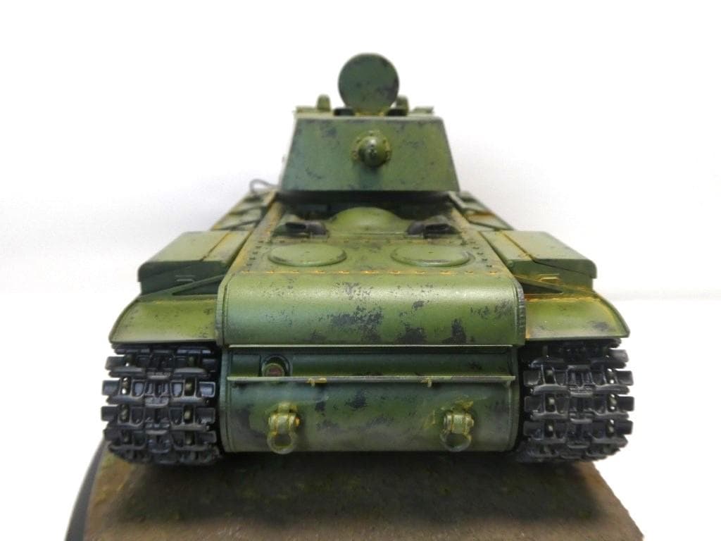 タミヤ 1/35 ソビエト重戦車 KV-1 1941年型 初期生産車 完成品