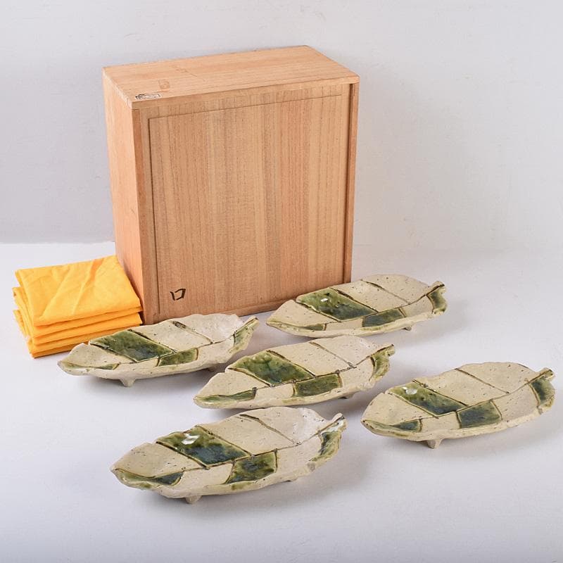 北大路魯山人作　織部焼　木之葉皿　五客　共箱　U　R8974