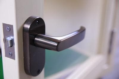 新品未使用｜防音ケージ｜小型犬向け｜キャスター付き｜ヒノキ材｜002