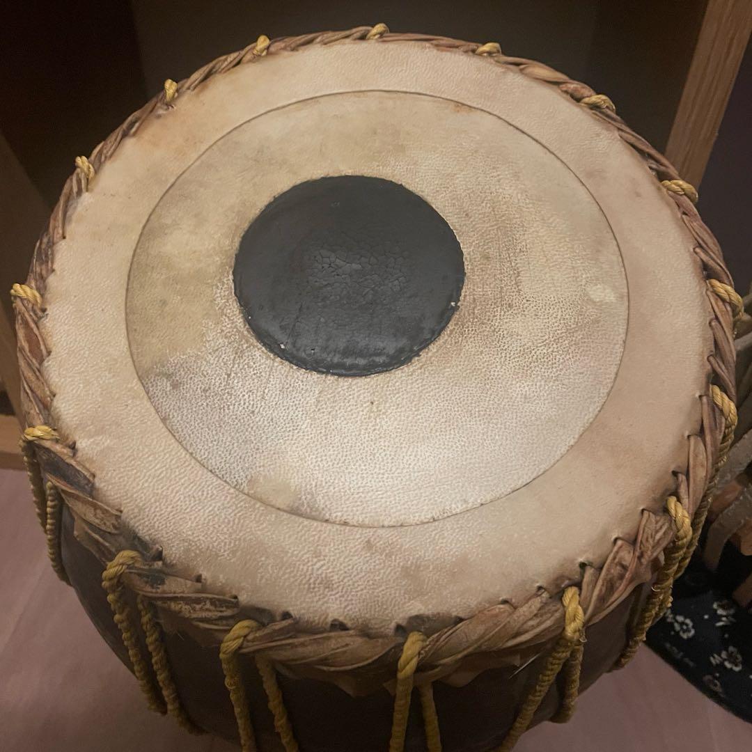 タブラ、バヤン、ハンマー