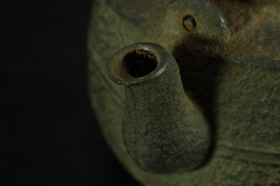 大講堂 横文字 鉄瓶(K-LC591)