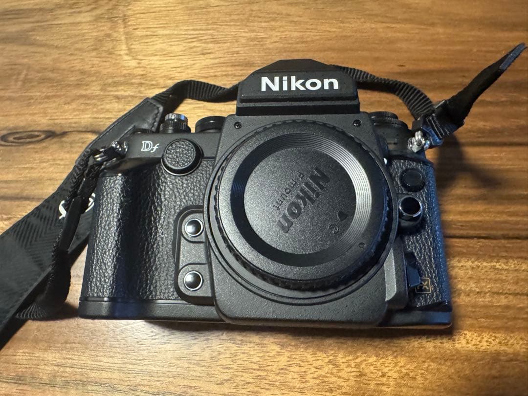 Nikon Df ボディ ブラック シャッター3,684回・極美品　ニコン