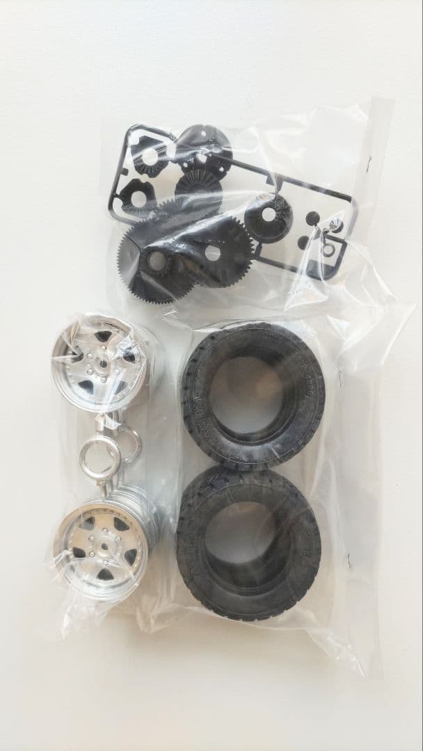 タミヤ 1/10 CC-01シャーシ ランドフリーダー