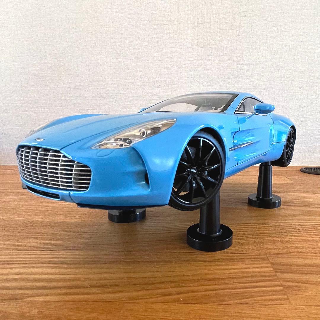 【ミニカー 美品】オートアート 1/18 アストンマーチン ONE-77