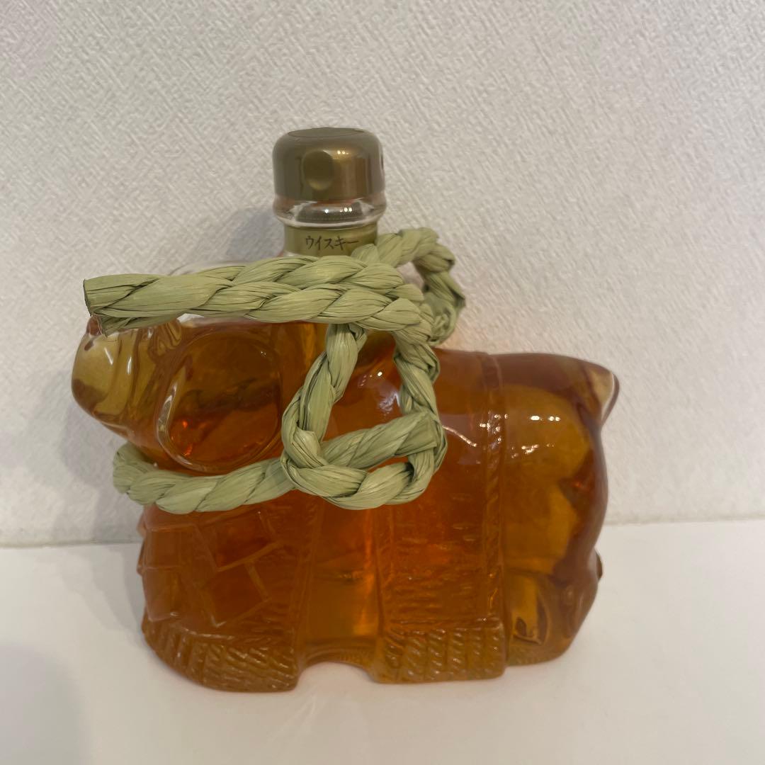 闘勝英傑犬 ウイスキー ボトル 箱付き